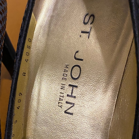 ST. JOHN HEELS - Picture 5 of 5